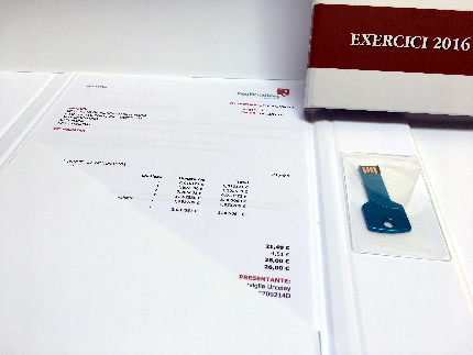 Mostrari de cartes per a restaurant: diferents laminats i sistemes d'ancoratge de les fulles.